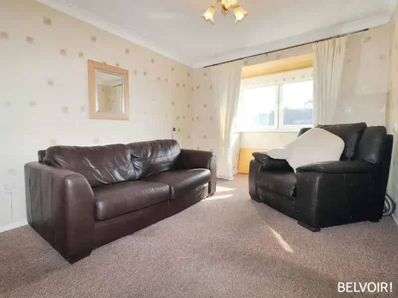 One Bedroom Retirement Flat Leasehold No Onward Chain