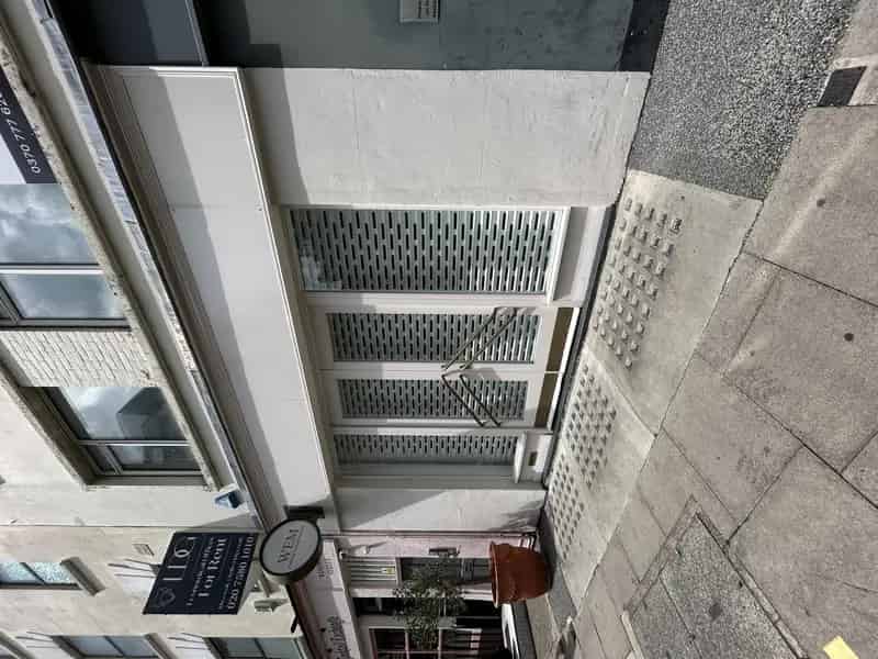 To Let Retail Unit Windmill Street Fitzrovia