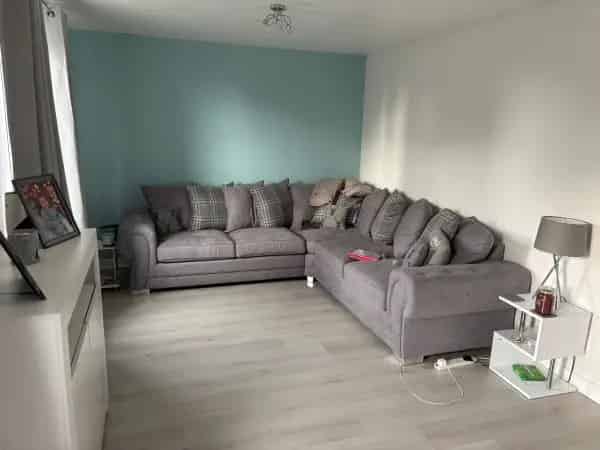 Large 3 Bed New Build House with Parking