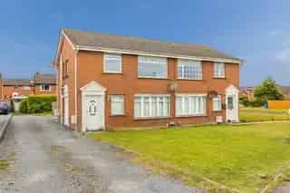 Spacious First Floor Apartment with Private Entrance and Parking