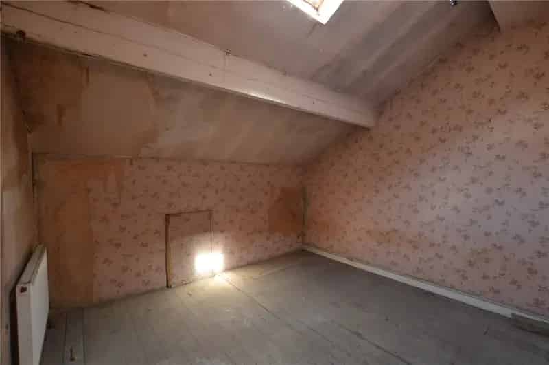 Haworth Retail Unit - Redevelopment Opportunity
