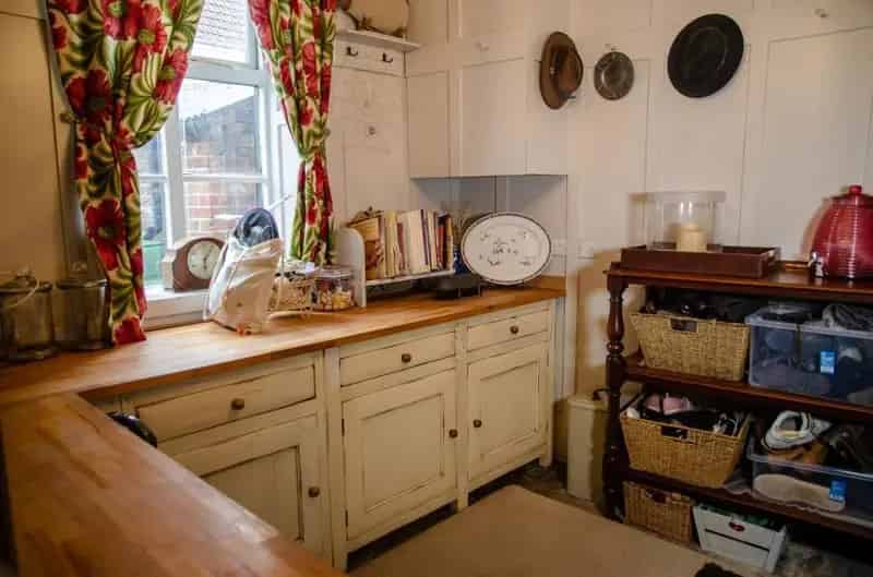 Georgian Grade II Family Home - 5 Beds, 2 Baths, Private Garden