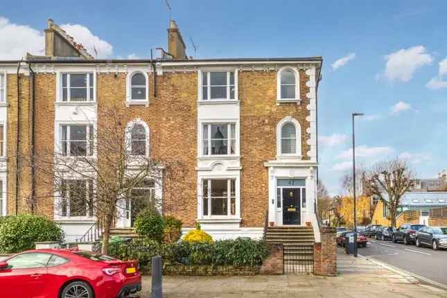 Maisonette for Sale in Dartmouth Park London NW5