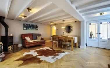 Stunning Grade II Listed 3-Bed House in Topsham with Riverside Garden