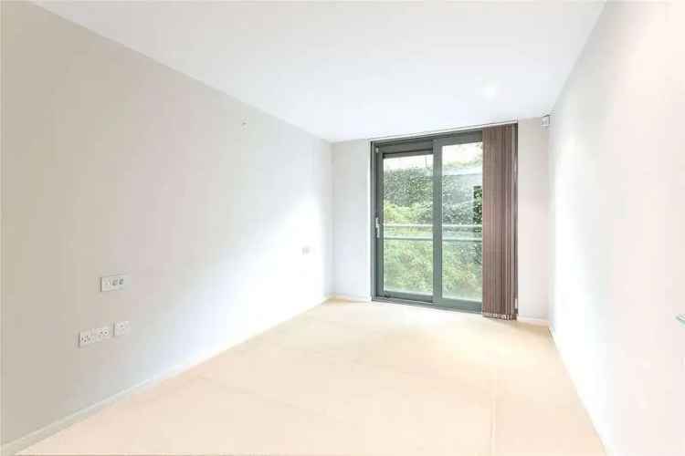2 Bed Flat for Sale Arundel Square Large Lateral Living Space