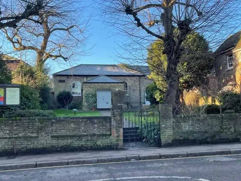 Grade II Listed Building 1818 Large Garden High Ceilings Disability Access
