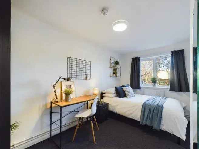 4 Bedroom House Share for Students