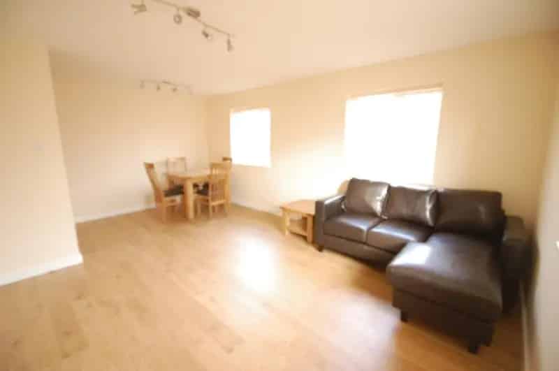 2 Bedroom Flat To Let in Reading Town Centre - July 2025