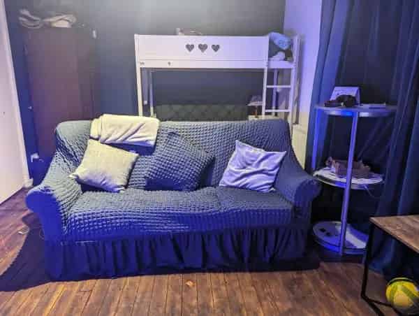 Studio with Storage and Garden