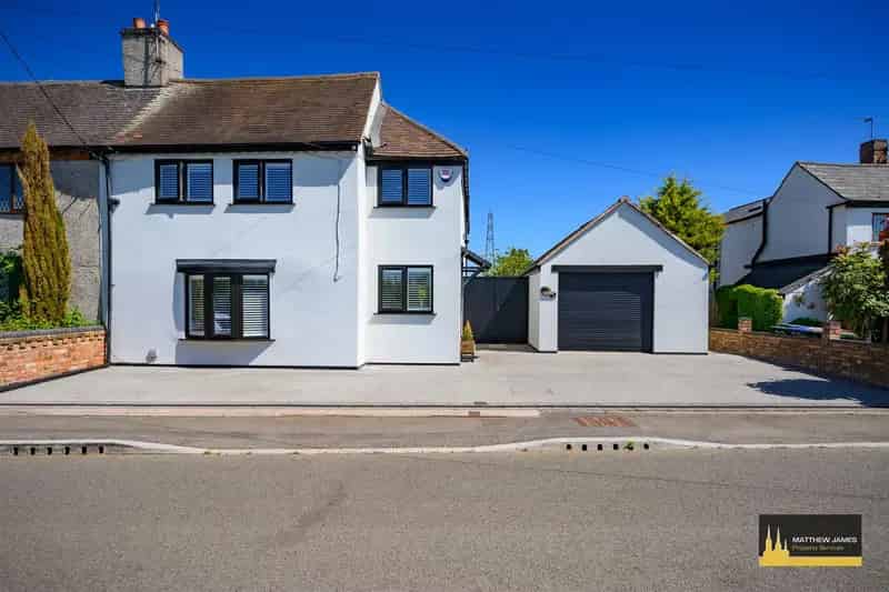 4 Bedroom Semi Detached House to Rent Coventry