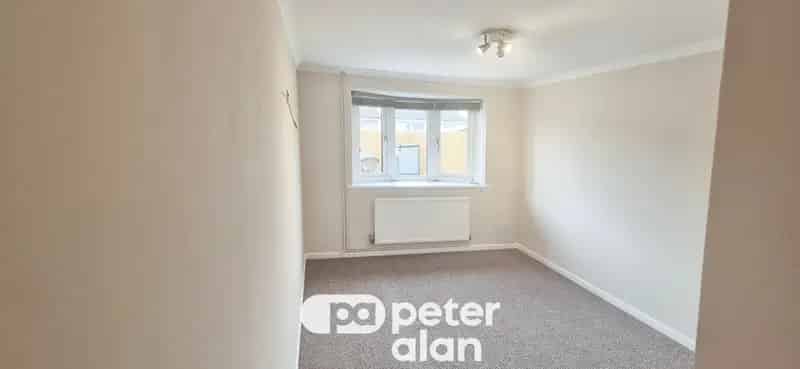 2 Bedroom Semi-Detached Bungalow Near Amenities