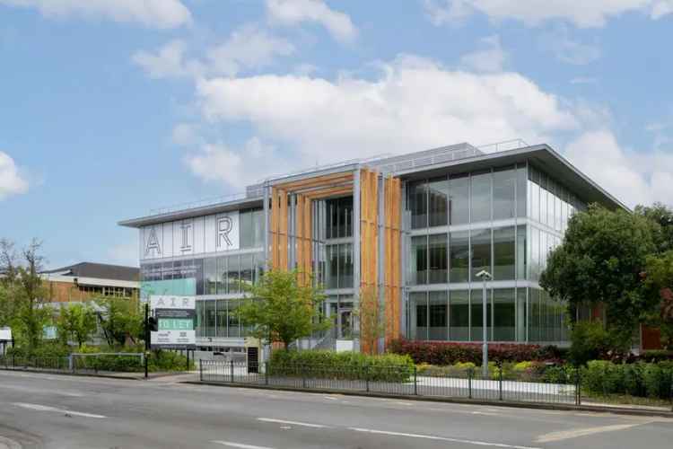 Solihull Town Centre Landmark Workspace: Premium Offices with Amenities
