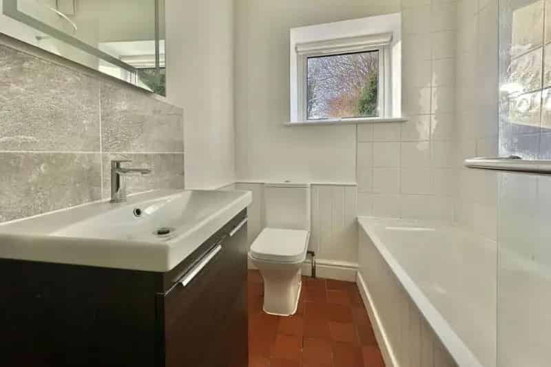 One Bedroom Garden Apartment Newbridge Road