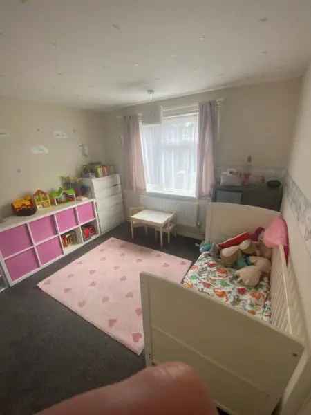 Flat For Rent in Tendring, England