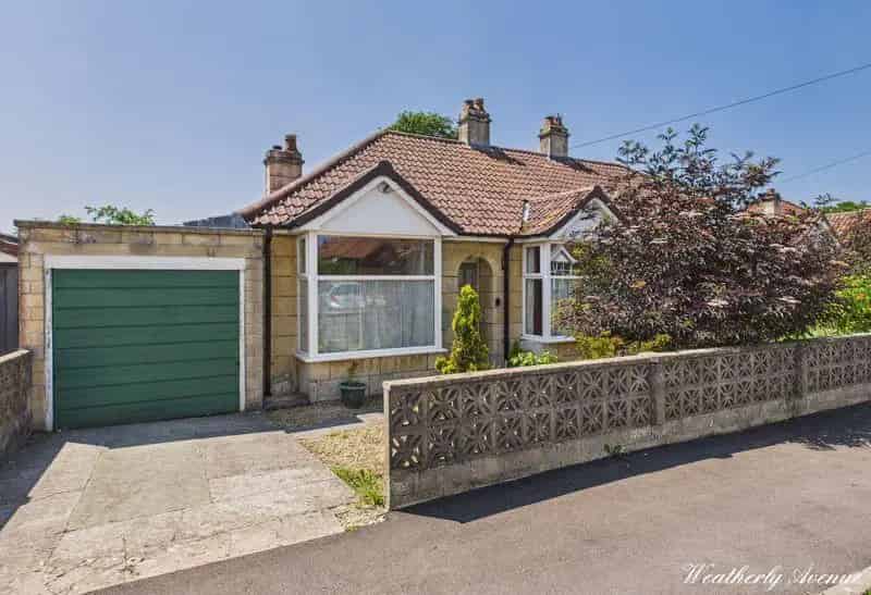 2 Bedroom Bungalow for Sale South Facing Garden Garage