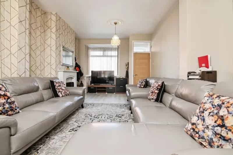 Smethwick Family Home 3 Beds Near Transport Links