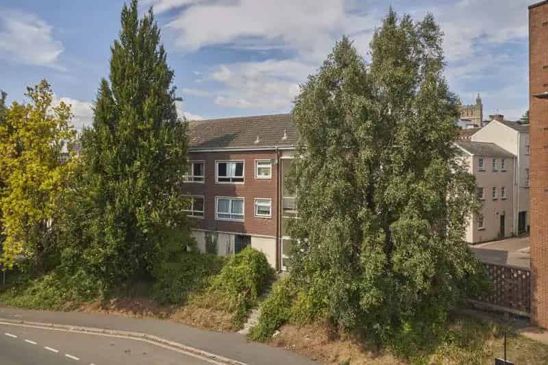 2 Double Bedroom Apartment Exeter City Centre