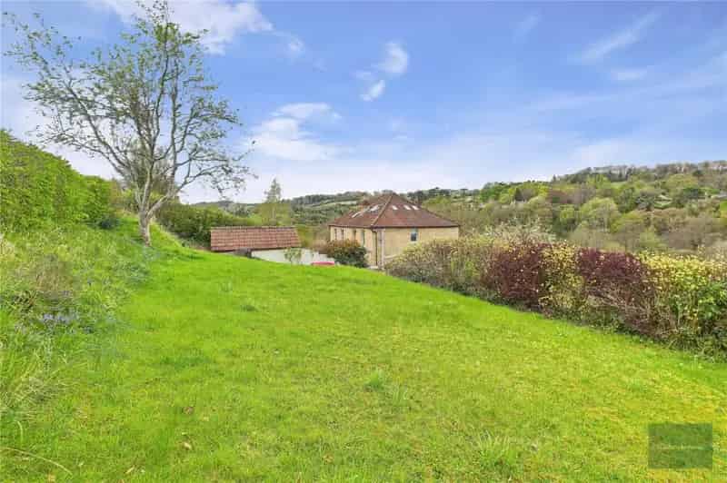 4 Bedroom Semi-Detached House for Sale Near Bath
