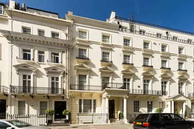 Grade II Listed House for Sale Lowndes Street SW1X