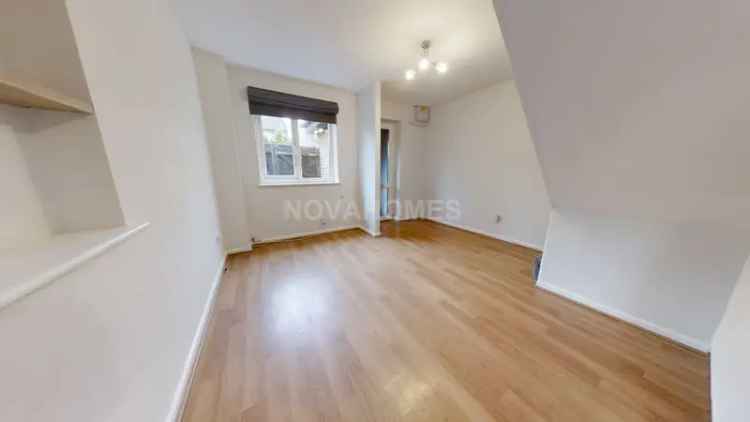 2 Bedroom House to Rent in Plympton