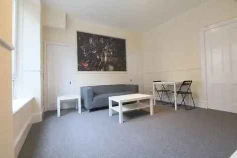 1 Bedroom Flat in Torry Aberdeen