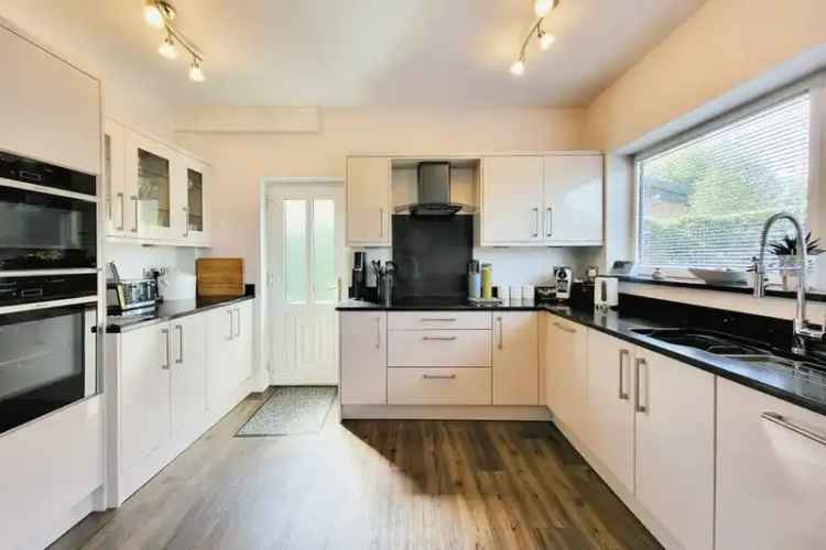 4 Bedroom Detached House for Sale in Timperley