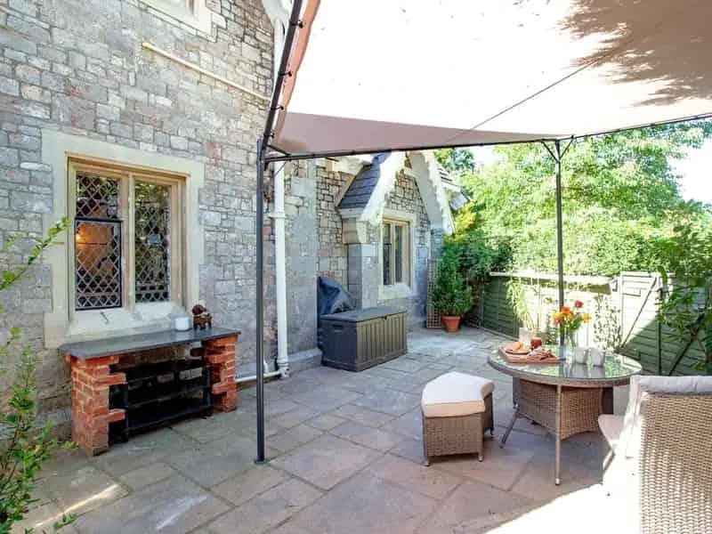 Exeter 2 Bedroom House - Period Charm Meets Modern Comfort