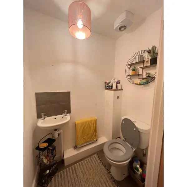 House For Rent in Truro, England