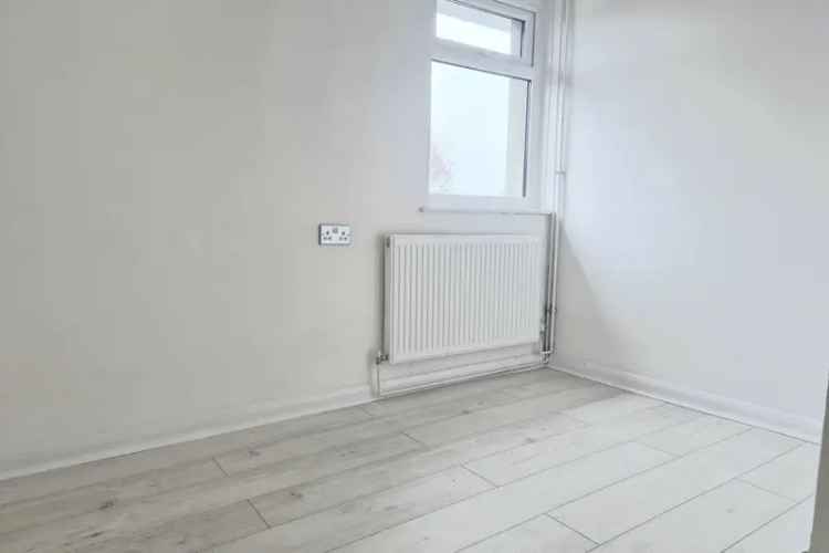 3 Bedroom Maisonette Sowerby Zero Deposit Available