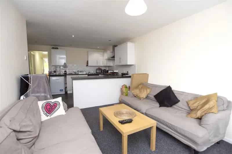 7 Bedroom 7 Bathroom Student House 2025 2026