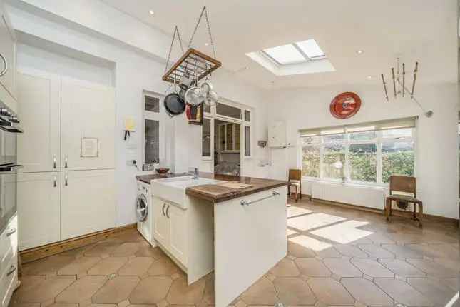 Semi Detached House for Sale in London W5