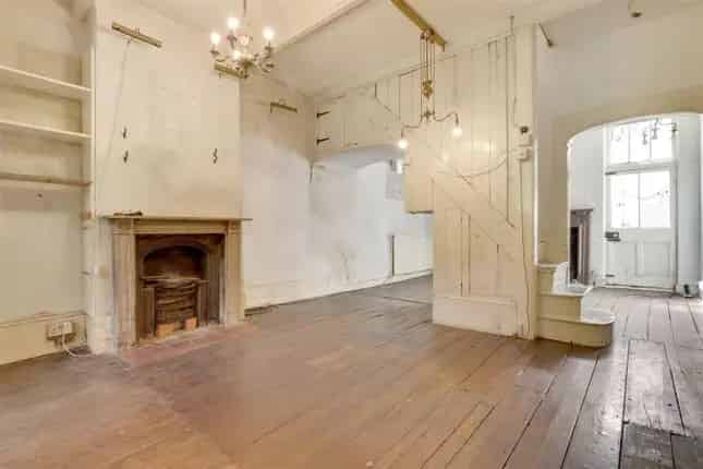 Charming Grade II Listed Hampstead Home - Huge Redevelopment Potential