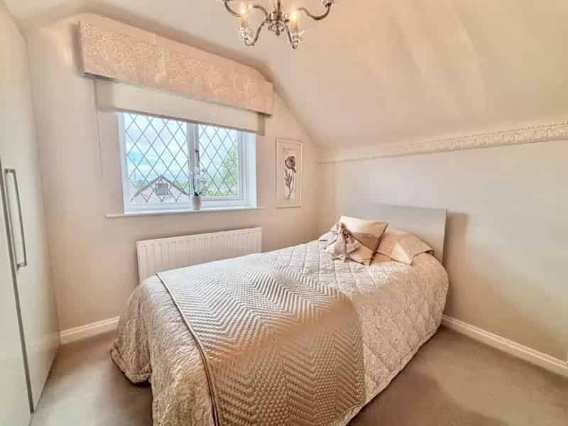 3 Bed Dormer Bungalow for Sale Hoyland Modern Family Home