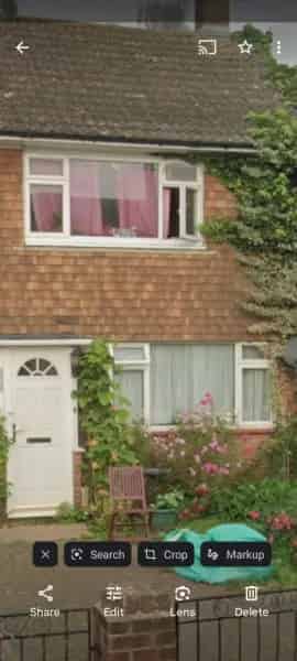 Two Bedroom End Terrace House Near Shops and Schools