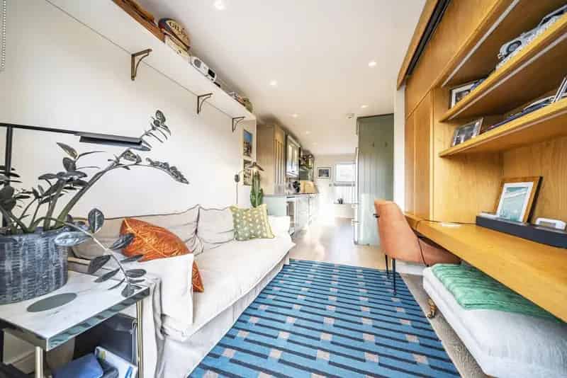 Flat For Sale , London, England