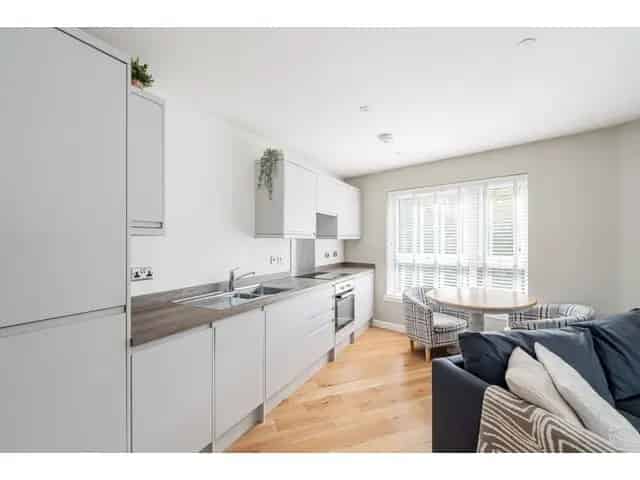 2 Bedroom Flat for Sale in Abbeyhill