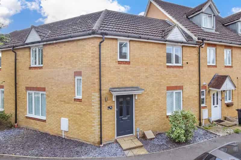 4 bedroom terraced house for sale