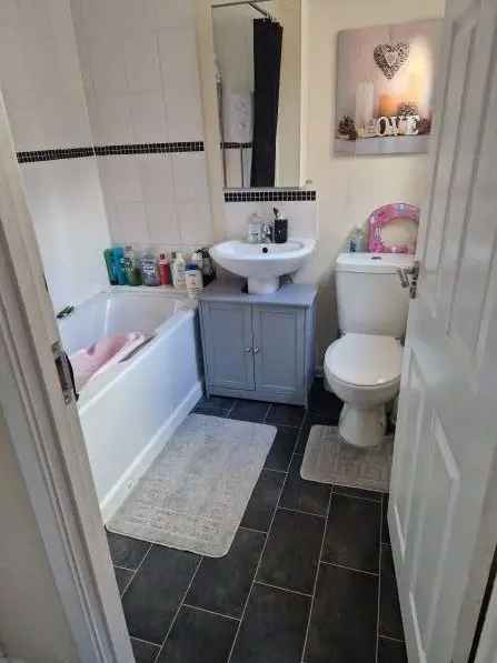 House For Rent in Coventry, England