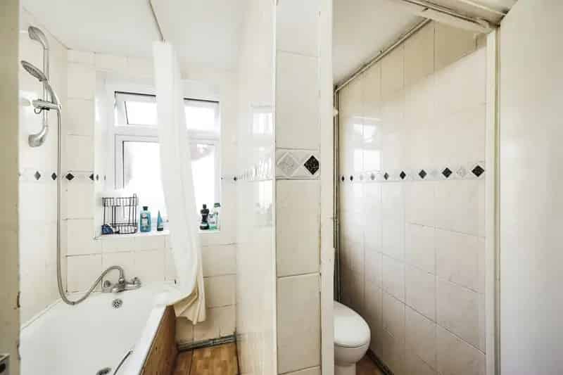 Three to Four Bedroom Semi-Detached House Near Eden Shopping Centre