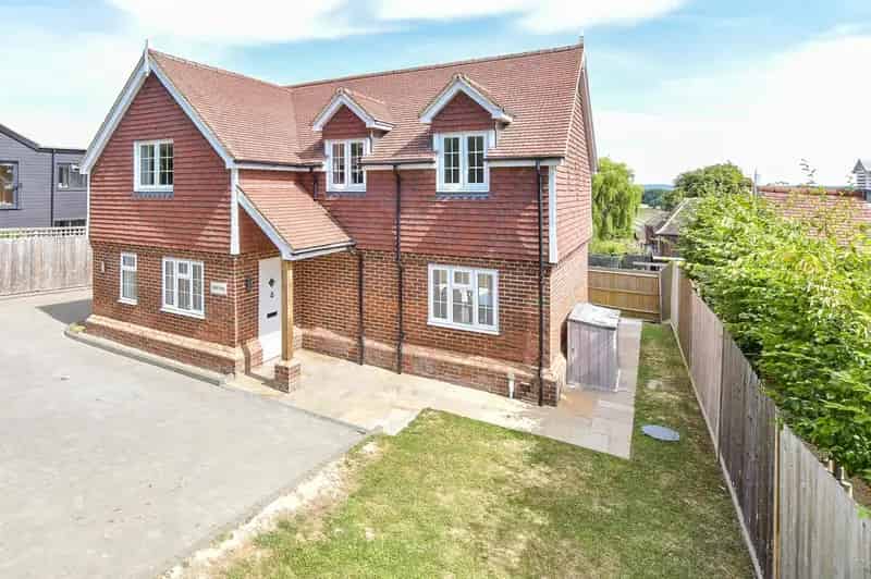 Detached House for sale with 4 bedrooms, School House Lane, Horsmonden