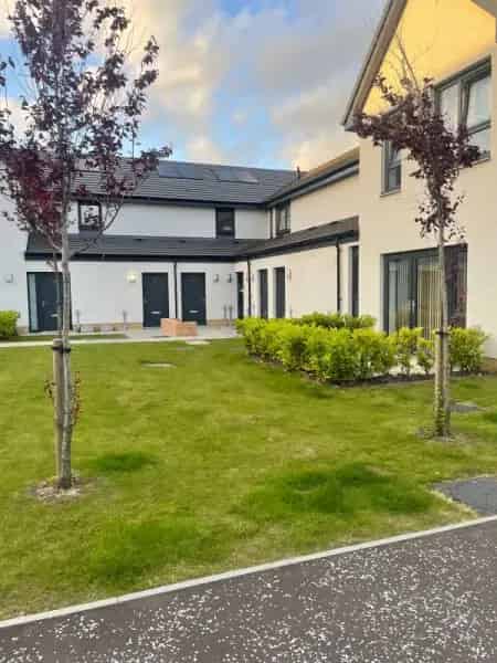 2 Bedroom New Build Flat Near Train Station