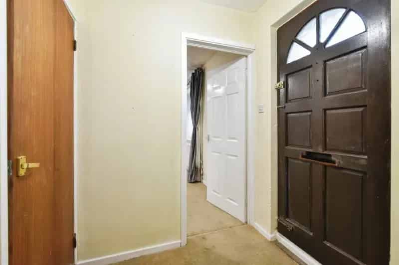 3 bedroom end of terrace house