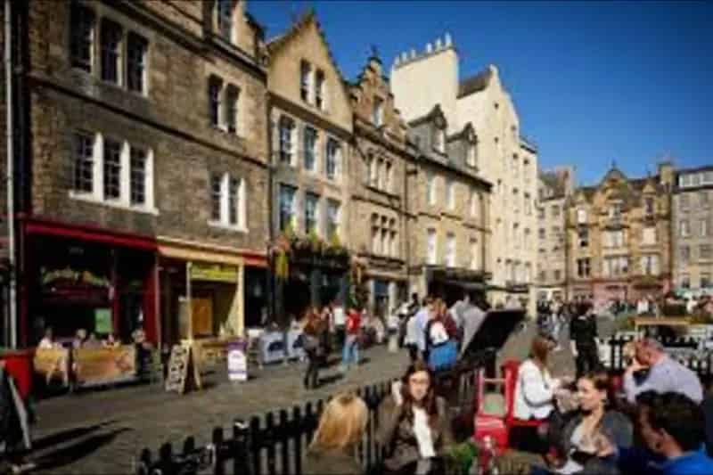 1 Bedroom Studio House to Rent in Edinburgh City Center