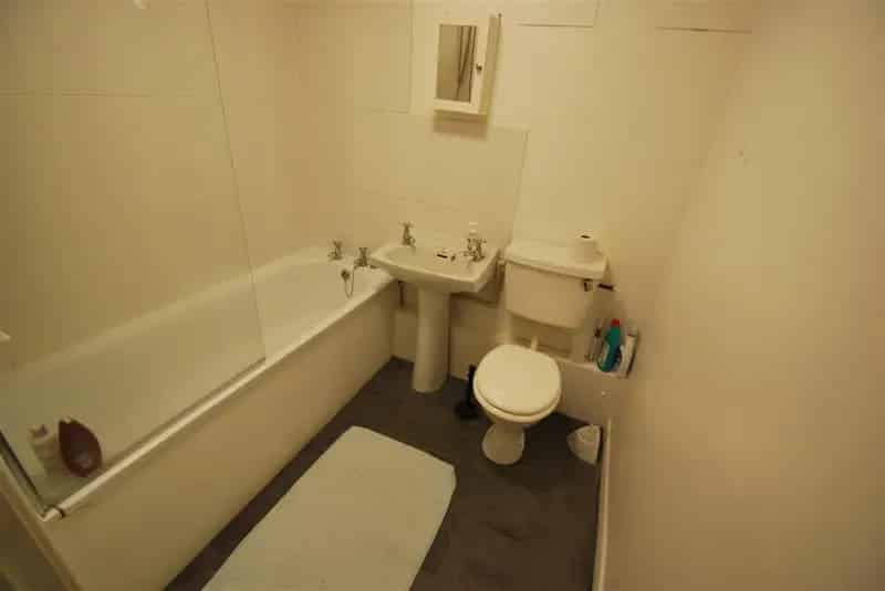 Furnished 1 Bedroom Apartment Bath City Centre Zero Deposit