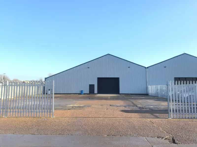 Warehouse Industrial Unit For Rent 9435 sq ft