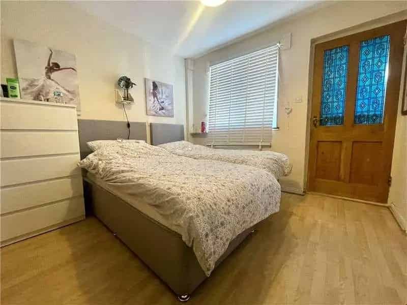 3 Bed House for Sale with Sea Views and Extension Potential