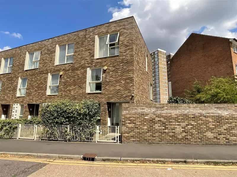 3 Bedroom Townhouse for Sale Near Wood Lane