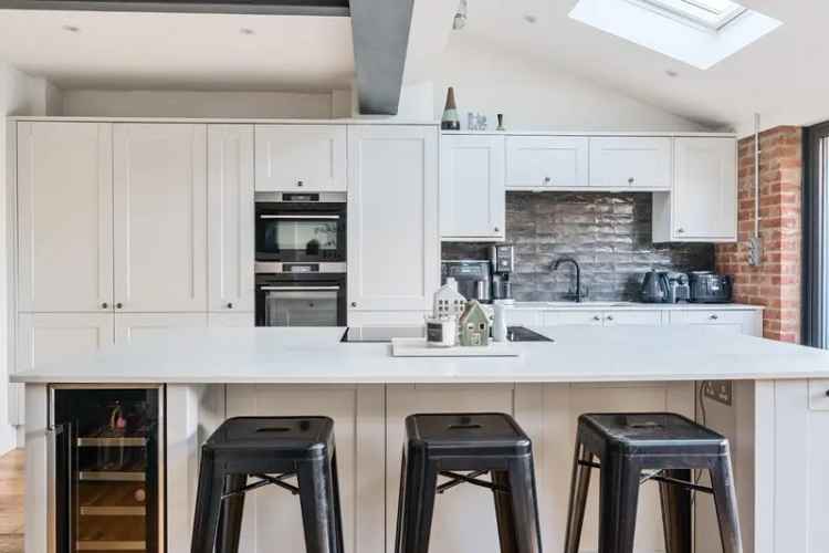 3 Bedroom Terraced House for Rent in Portsmouth