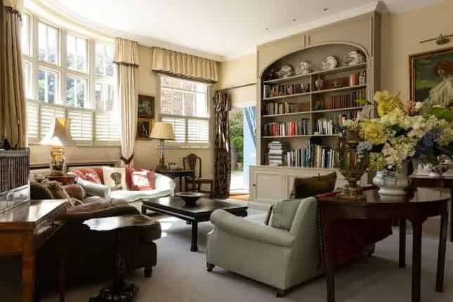 4 Bedroom House in Old Chelsea High Ceilings Private Garage