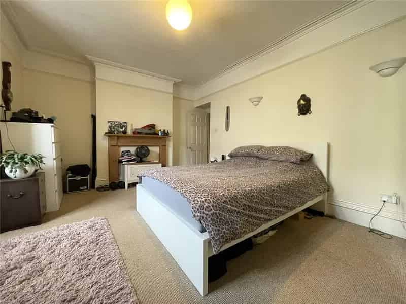 2 Bedroom Apartment Exeter City Centre